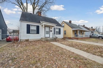 ** This home could qualify for a 4.75% rate for 30-year fixed on Gateway Golf Club in Michigan - for sale on GolfHomes.com, golf home, golf lot