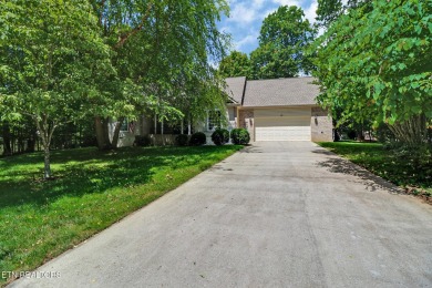 Looking for a move in ready home with great bones for under on Heatherhurst Golf Course in Tennessee - for sale on GolfHomes.com, golf home, golf lot