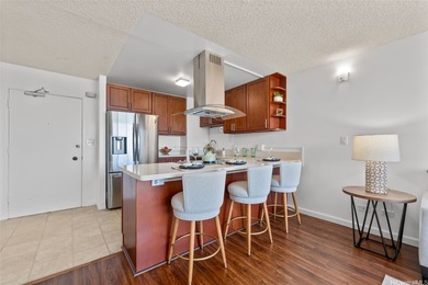 Beautifully upgraded 1 bedroom, 1 bath residence with 1 parking on Honolulu Country Club in Hawaii - for sale on GolfHomes.com, golf home, golf lot