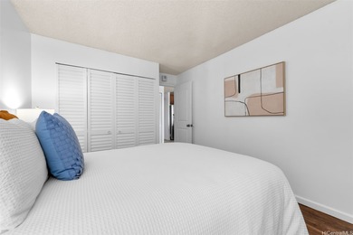 Beautifully upgraded 1 bedroom, 1 bath residence with 1 parking on Honolulu Country Club in Hawaii - for sale on GolfHomes.com, golf home, golf lot