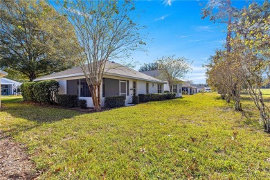 Beautifully remodeled two bedroom home in desirable Oak Run on Royal Oaks Golf Club in Florida - for sale on GolfHomes.com, golf home, golf lot