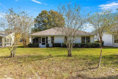 Beautifully remodeled two bedroom home in desirable Oak Run on Royal Oaks Golf Club in Florida - for sale on GolfHomes.com, golf home, golf lot