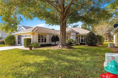 Beautifully remodeled two bedroom home in desirable Oak Run on Royal Oaks Golf Club in Florida - for sale on GolfHomes.com, golf home, golf lot