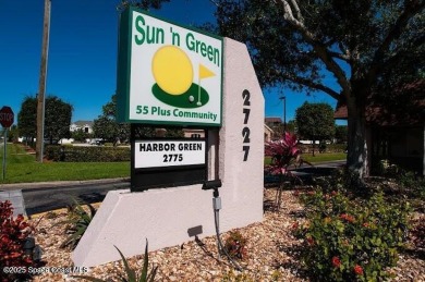 Sun N Green- Melbourne's Premier 55t Complex. Move in ready on Mallards Landing Golf Course in Florida - for sale on GolfHomes.com, golf home, golf lot