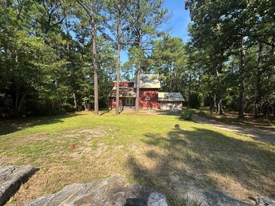 Charming farmhouse-style home in the heart of Rayburn Country on Rayburn Country Club in Texas - for sale on GolfHomes.com, golf home, golf lot