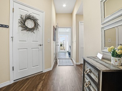 BEAUTIFULLY MAINTAINTED 2/2 MOONSTONE PATIO VILLA with separate on Pennbrooke Fairways in Florida - for sale on GolfHomes.com, golf home, golf lot