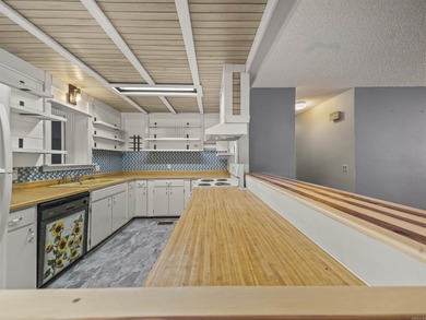 This Cooper-built 2bed-2bath renovation highlights the solid on Cortez Golf Course in Arkansas - for sale on GolfHomes.com, golf home, golf lot