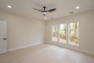 Rewrite using 1000 characters or less: Seller offering $5,000 in on Cedar Creek Country Club in Texas - for sale on GolfHomes.com, golf home, golf lot