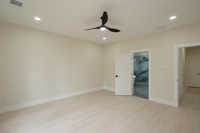 Rewrite using 1000 characters or less: Seller offering $5,000 in on Cedar Creek Country Club in Texas - for sale on GolfHomes.com, golf home, golf lot