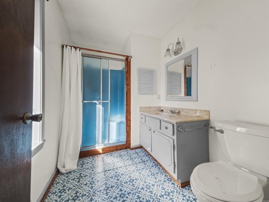 This Cooper-built 2bed-2bath renovation highlights the solid on Cortez Golf Course in Arkansas - for sale on GolfHomes.com, golf home, golf lot