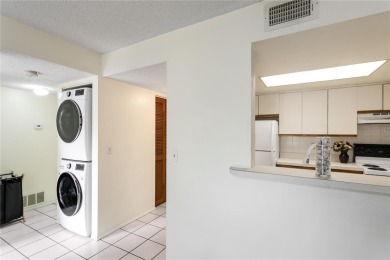 Located in the heart of Venice, this charming one bedroom, one on Bird Bay Executive Golf Club in Florida - for sale on GolfHomes.com, golf home, golf lot