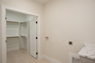 Rewrite using 1000 characters or less: Seller offering $5,000 in on Cedar Creek Country Club in Texas - for sale on GolfHomes.com, golf home, golf lot