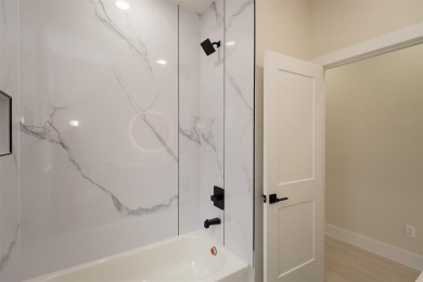 Rewrite using 1000 characters or less: Seller offering $5,000 in on Cedar Creek Country Club in Texas - for sale on GolfHomes.com, golf home, golf lot