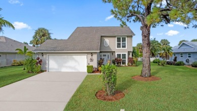 SPECTACULAR VIEWS OF THE GOLF COURSE (AND SUNRISE) IN THE BACK on Gator Trace Golf and Country Club in Florida - for sale on GolfHomes.com, golf home, golf lot