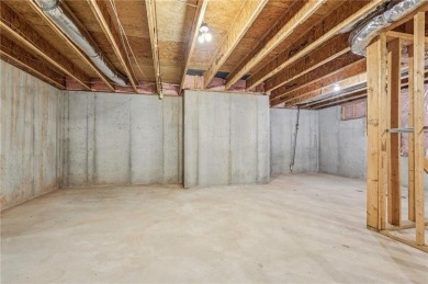 Charming 3 bedroom, 2.5 bath ranch on full unfinished basement on Mirror Lake Golf Club in Georgia - for sale on GolfHomes.com, golf home, golf lot