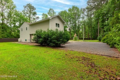 Discover your ideal rural peaceful retreat right in time for on Minnesott Golf and Country Club in North Carolina - for sale on GolfHomes.com, golf home, golf lot