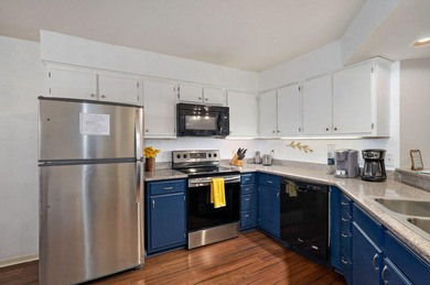 Spacious 4-bedroom, 3-bath condo offering comfort, flexibility on Pointe Royale Village Country Club in Missouri - for sale on GolfHomes.com, golf home, golf lot
