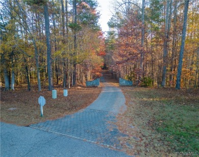 Build your own Home. Already established with custom homes build on Lake Chesdin Golfers Club in Virginia - for sale on GolfHomes.com, golf home, golf lot