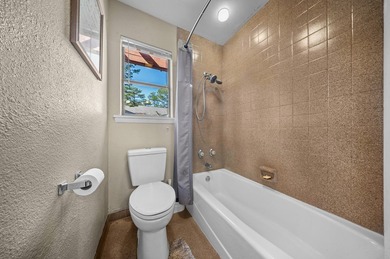 Charming Rayburn Country Condo Near Resort & Lake Enjoy on Rayburn Country Club in Texas - for sale on GolfHomes.com, golf home, golf lot