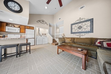 Charming Rayburn Country Condo Near Resort & Lake Enjoy on Rayburn Country Club in Texas - for sale on GolfHomes.com, golf home, golf lot