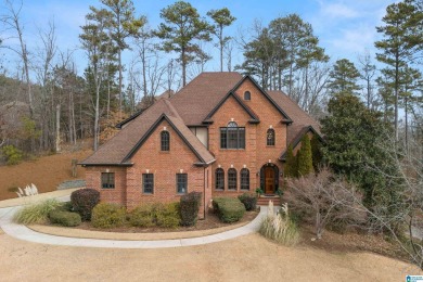 Custom-built gorgeous home on spacious corner lot in on Shoal Creek Golf Course in Alabama - for sale on GolfHomes.com, golf home, golf lot