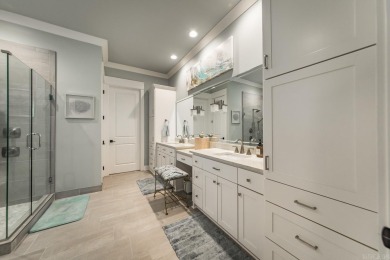 PREMIER 3,960 SQ FT LUXURY IN CHENAL VALLEY'S ENSBURY PLACE! on Chenal Country Club - Bear Den Mountain in Arkansas - for sale on GolfHomes.com, golf home, golf lot