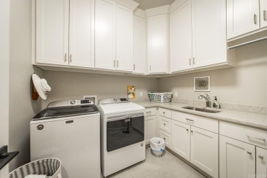PREMIER 3,960 SQ FT LUXURY IN CHENAL VALLEY'S ENSBURY PLACE! on Chenal Country Club - Bear Den Mountain in Arkansas - for sale on GolfHomes.com, golf home, golf lot