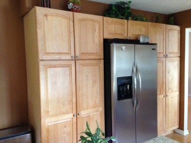 Move-in ready 2nd floor condo in the highly sought-after on Oak Hills Country Club in Illinois - for sale on GolfHomes.com, golf home, golf lot
