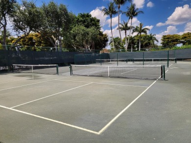 WOW! Roof Installed Nov 2021! This well maintained 2 Bed + den on Westchester Golf and Country Club in Florida - for sale on GolfHomes.com, golf home, golf lot