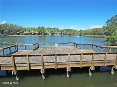 8th fairway vistas Oyster Reef Golf Course. 1-story home w/ on Dolphin Head Golf Club in South Carolina - for sale on GolfHomes.com, golf home, golf lot