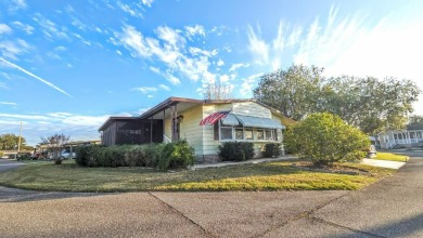 This is a very large 1,500+ sqft home with a great open floor on The Meadows At Countrywood in Florida - for sale on GolfHomes.com, golf home, golf lot