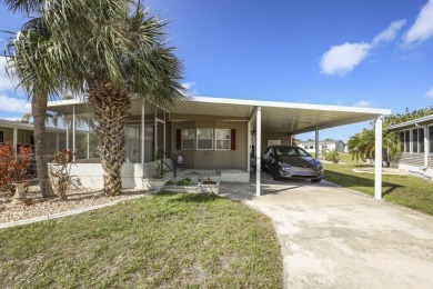 This 1978 home on a premium interior lot is ready for your on Maple Leaf Golf and Country Club in Florida - for sale on GolfHomes.com, golf home, golf lot