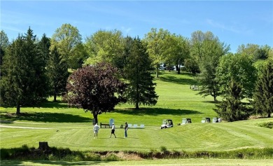 Updates Galore! Turnkey home in impeccable condition! Homeowners on Butlers Golf Course Lakeside in Pennsylvania - for sale on GolfHomes.com, golf home, golf lot