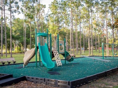 -----> CHECK OUT THE VIDEO TOUR ----- Welcome to your oasis in on Highlands Reserve Golf Club in Florida - for sale on GolfHomes.com, golf home, golf lot