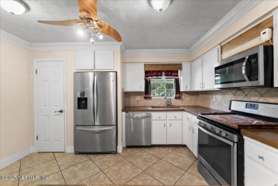 Live the good life in this beautifully maintained, move-in ready on Keystone Heights Golf and Country Club in Florida - for sale on GolfHomes.com, golf home, golf lot