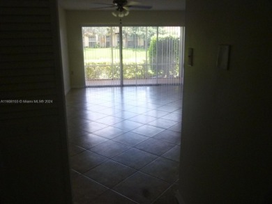 PERFECT FOR INVESTORS!
Great 1/1 - granite kitchen counter tops on Bear Lakes Country Club in Florida - for sale on GolfHomes.com, golf home, golf lot