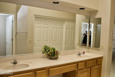 Come see this beautiful, well maintained, spacious and bright on Ironwood Golf Club in Arizona - for sale on GolfHomes.com, golf home, golf lot