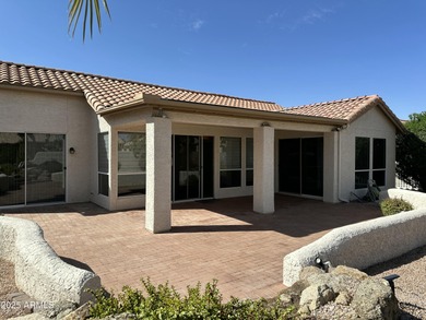 Come see this beautiful, well maintained, spacious and bright on Ironwood Golf Club in Arizona - for sale on GolfHomes.com, golf home, golf lot