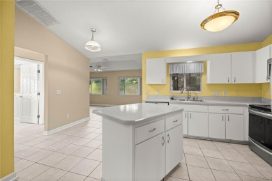 Amazing and spacious 2-bedroom, 2-bathroom home in the highly on Ocala Palms Golf and Country Club in Florida - for sale on GolfHomes.com, golf home, golf lot