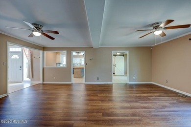 Motivated sellers offering $5,000 buyer incentive! Welcome to on River Bend Golf and Country Club in North Carolina - for sale on GolfHomes.com, golf home, golf lot