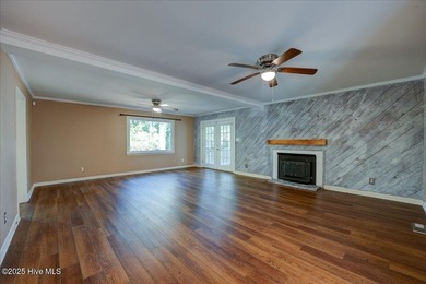 Motivated sellers offering $5,000 buyer incentive! Welcome to on River Bend Golf and Country Club in North Carolina - for sale on GolfHomes.com, golf home, golf lot