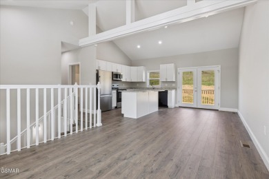 Stunning 3-bedroom, 3-bathroom home in Jefferson City, just on Patriot Hills Golf Club in Tennessee - for sale on GolfHomes.com, golf home, golf lot