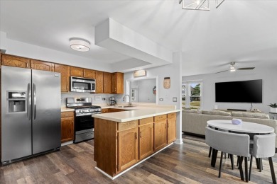 Beautiful Ranch End Unit in Hamptons Subdivision! Updates within on Fox Run Golf Links in Illinois - for sale on GolfHomes.com, golf home, golf lot