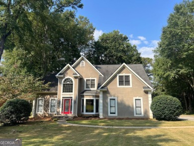 Tucked away near the end of a quiet cul-de-sac, this home offers on Canongate On White Oak Golf Course in Georgia - for sale on GolfHomes.com, golf home, golf lot