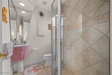 NEVER FLOODED ON THE INSIDE! LOW FLOOD INSURANCE COSTS! This on Royal Tee Country Club in Florida - for sale on GolfHomes.com, golf home, golf lot