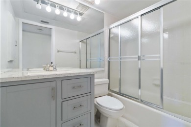 Beautifully updated and move-in ready 2-bedroom, 2-bath on Capri Isle Golf Club in Florida - for sale on GolfHomes.com, golf home, golf lot