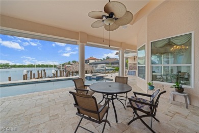 NEVER FLOODED ON THE INSIDE! LOW FLOOD INSURANCE COSTS! This on Royal Tee Country Club in Florida - for sale on GolfHomes.com, golf home, golf lot