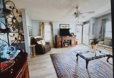 Beautiful 2-Bedroom Palm Harbor Home with Stunning Golf Course on Schalamar Creek Golf and Country Club in Florida - for sale on GolfHomes.com, golf home, golf lot
