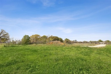 Wonderful investment opportunity in Flower Mound. Beautiful lot! on Bridlewood Golf Course in Texas - for sale on GolfHomes.com, golf home, golf lot