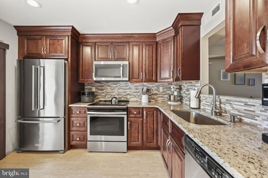 Beautifully maintained first floor condo in the highly sought on Clearbrook Golf Club in New Jersey - for sale on GolfHomes.com, golf home, golf lot